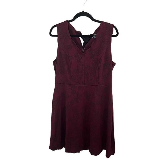 41 Hawthorn Women's Aiyanna Scallop Detail Bow Back Knit Dress Burgundy Size XL - Picture 1 of 7